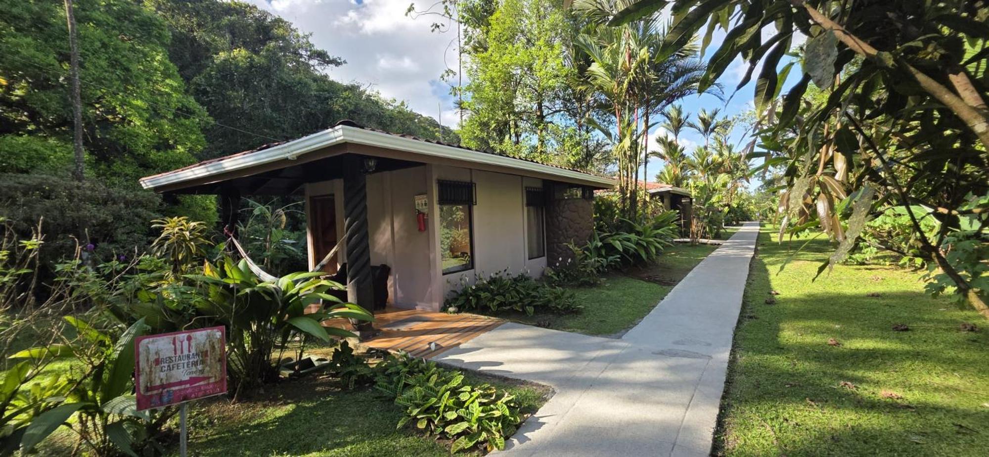 Hotel Catarata Rio Celeste 比加瓜 外观 照片