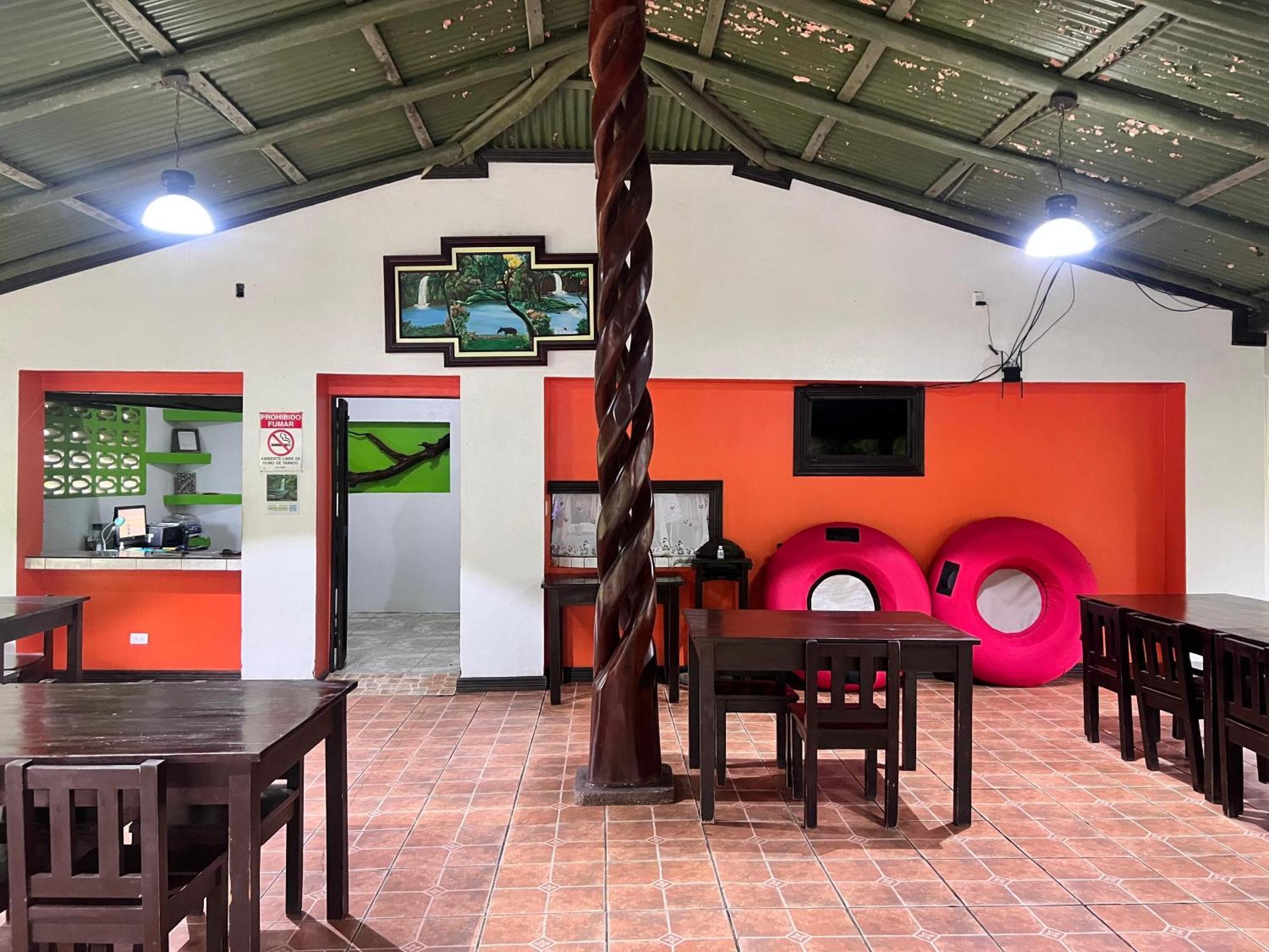 Hotel Catarata Rio Celeste 比加瓜 外观 照片